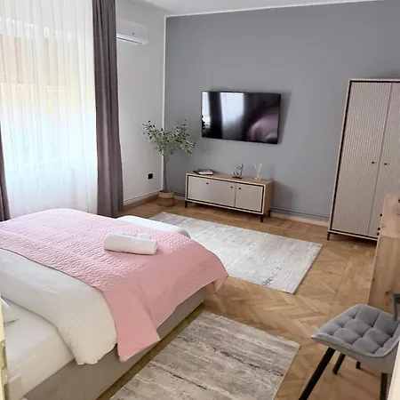 2m Apartment