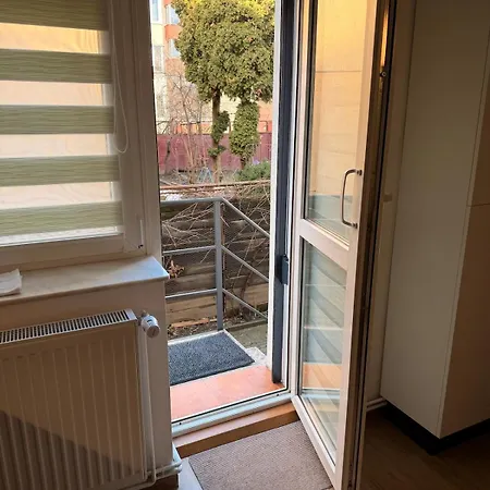 Apartment 2m *